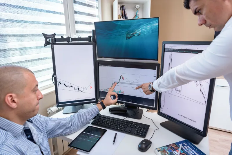 More Data, Slower Decisions: How Business Intelligence Overload Is Stalling the C-Suite